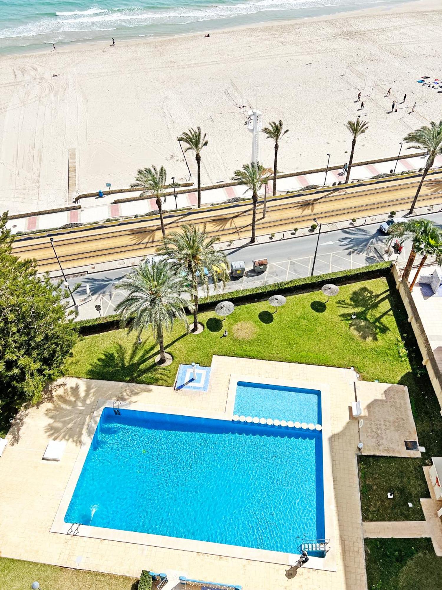 Апартаменты Oasis Frente Al Mar. Parking Gratis Кампелло Экстерьер фото