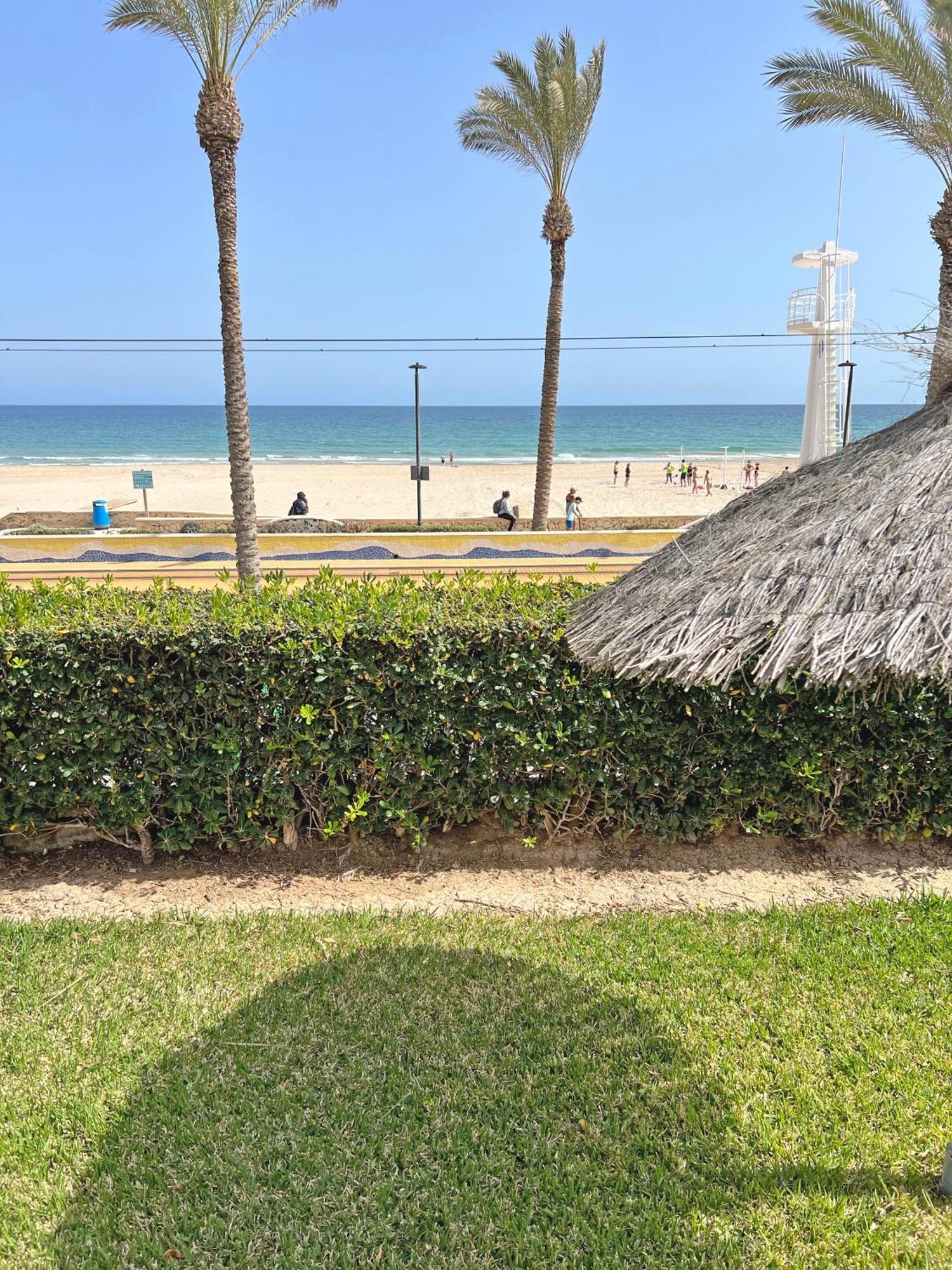 Апартаменты Oasis Frente Al Mar. Parking Gratis Кампелло Экстерьер фото