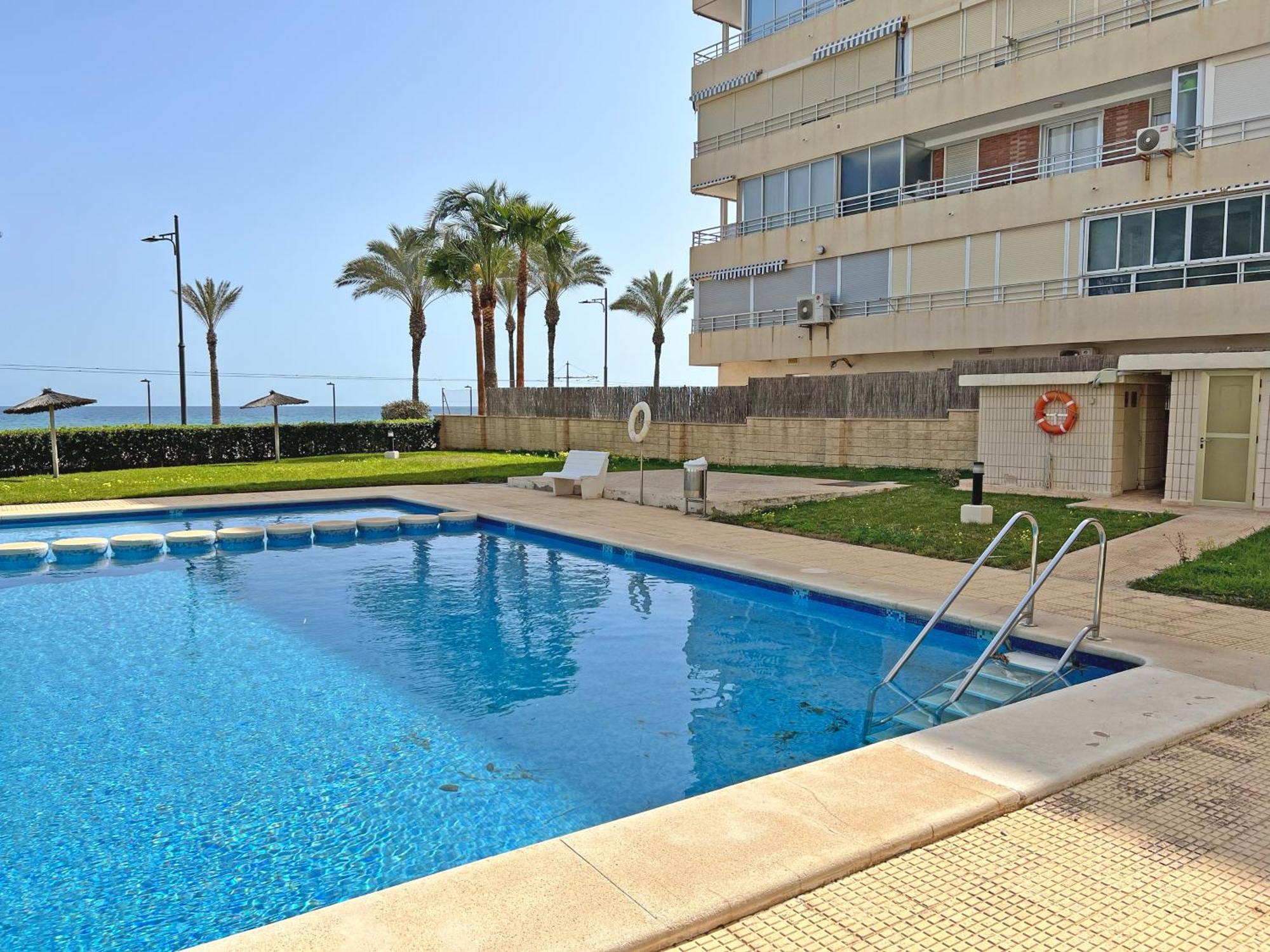 Апартаменты Oasis Frente Al Mar. Parking Gratis Кампелло Экстерьер фото